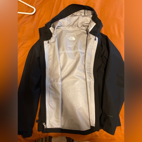 New Womens The North Face Dryze Futurelight jacket. Only worn twice. - Picture 2 of 2